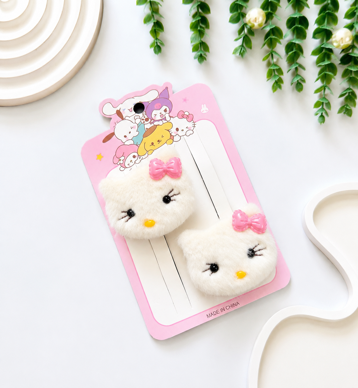 Fluffy Cute Animal theme 🐶 🐱hair clips (each one pair)