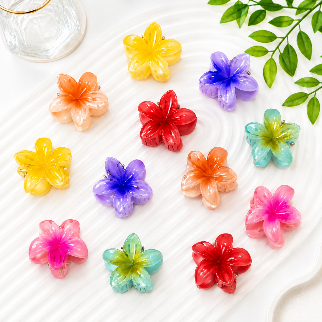 Mini Glossy Mona Claw (each one Random colour✅ )