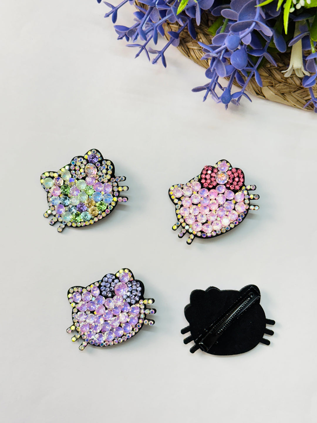 Premium Rhinestone Kitty Hair Clip 🐱 each one piece