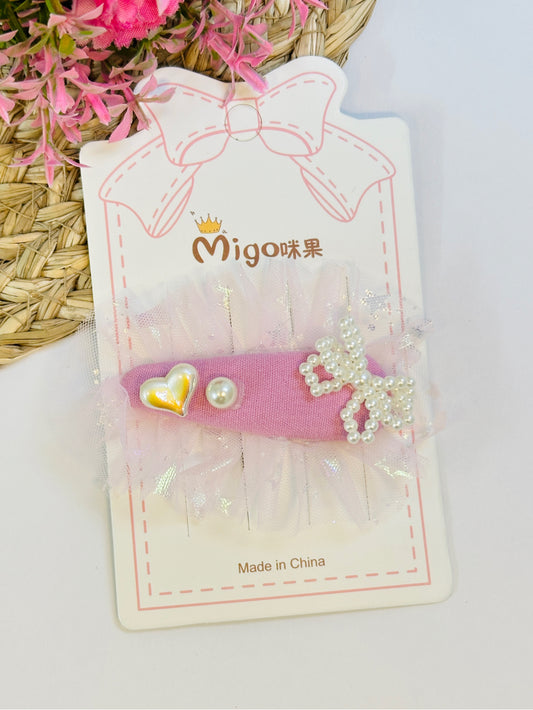 💕 Pearl Heart Bow Tictac Hair Clips each one